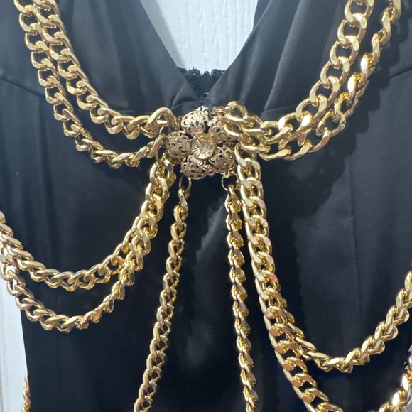 Black dress - Picture 2 of 4